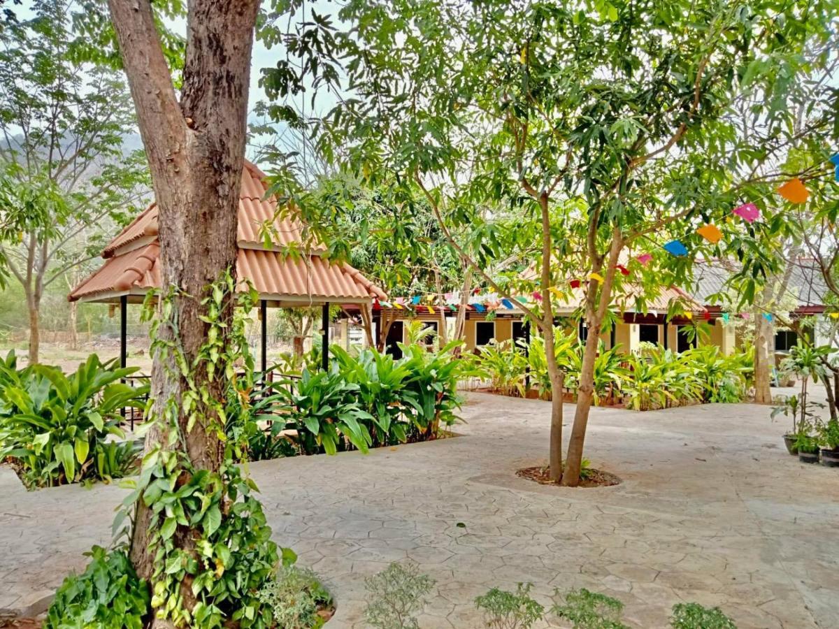 Erawan Guesthouse Pakse Luaran gambar
