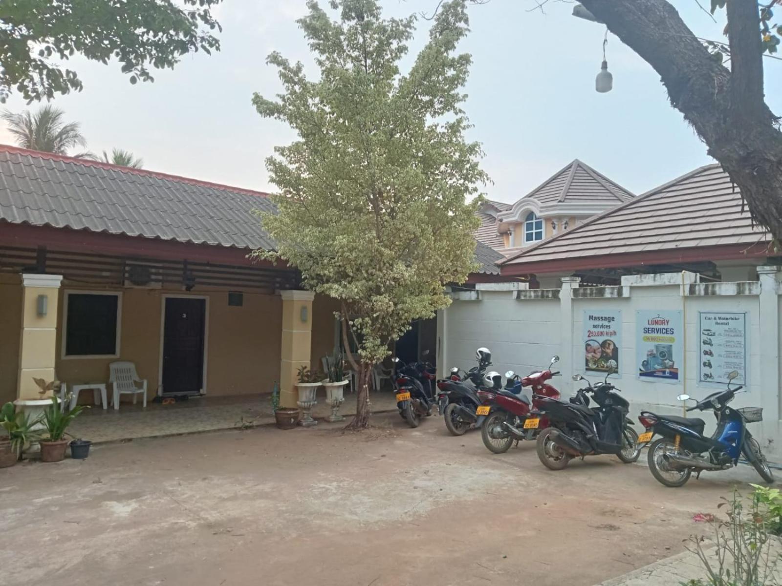 Erawan Guesthouse Pakse Luaran gambar